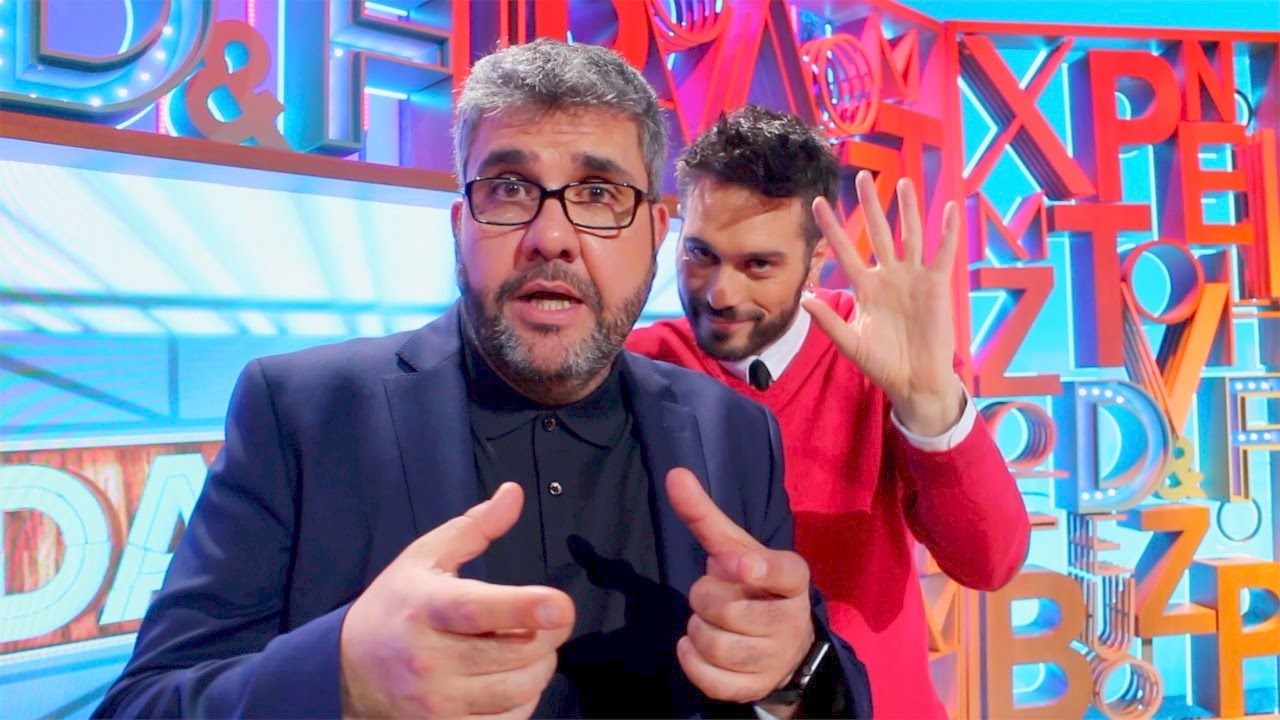 Dani&Flo envían un saludo a sus amigos de 'Zapeando'