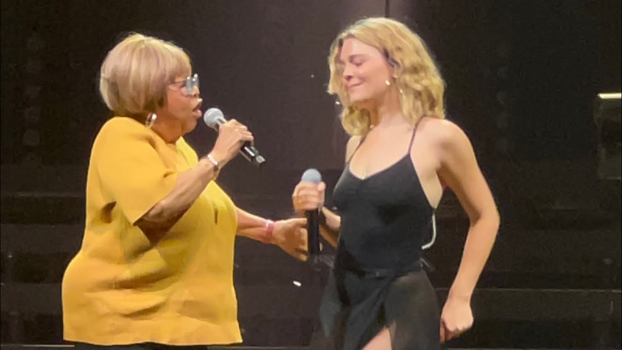 i’ll take you there | mavis staples and maggie rogers (don’t forget me tour chicago)