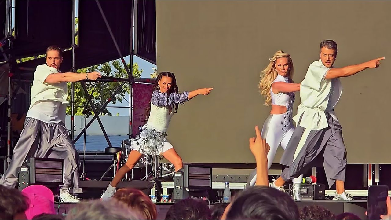 A*Teens - Halfway Around the World [Live @ Brava Madrid 2025]