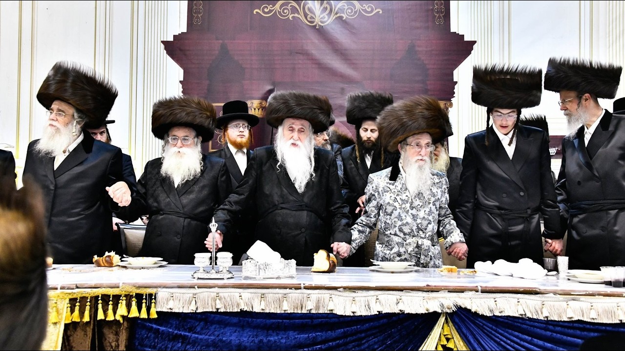 שמחת החתונה בבית מחנובקה בעלזא - מעליץ