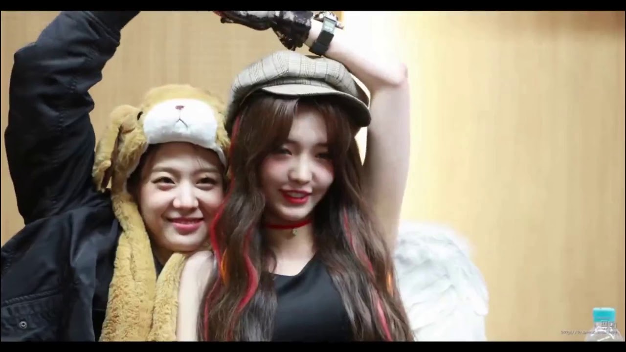 fromis_9's jisun's evolution with skinship