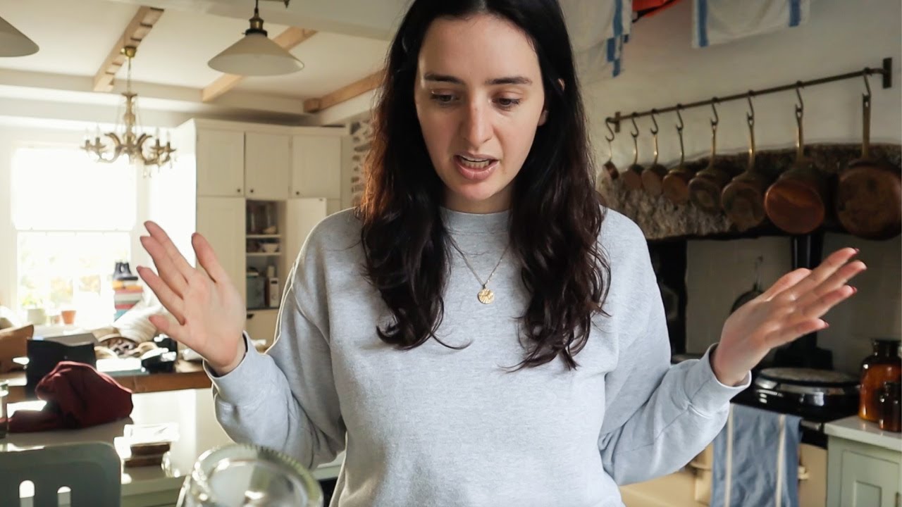Why I'm Not Vegan, Sustainable or a Minimalist | VLOGMAS 6