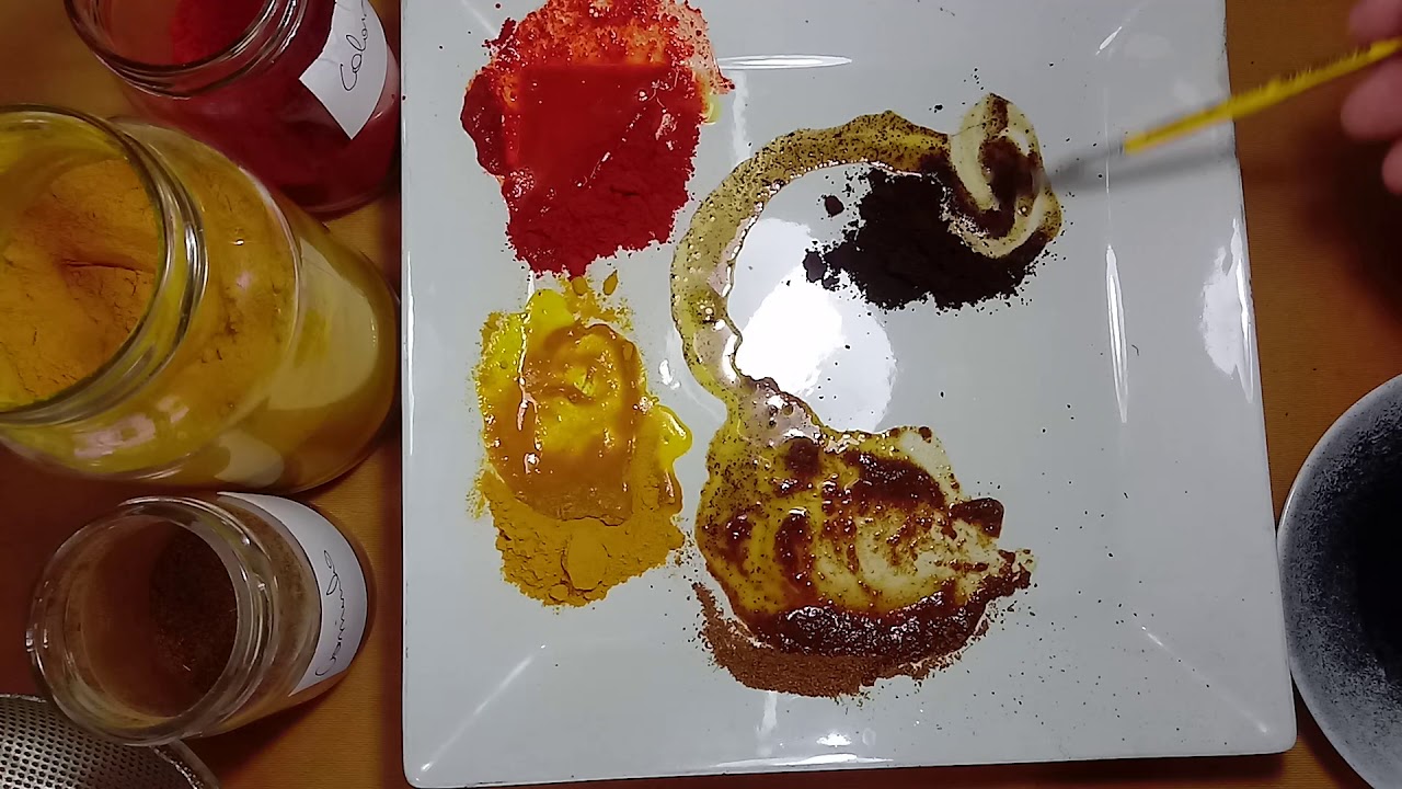 Produçao artesanal de tinta Têmpera. Com pigmentos naturais.
