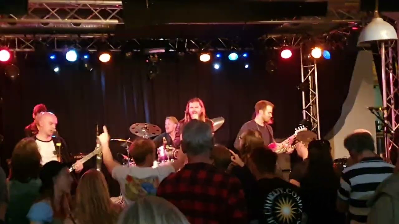 Creye - War of Love - Live 2022