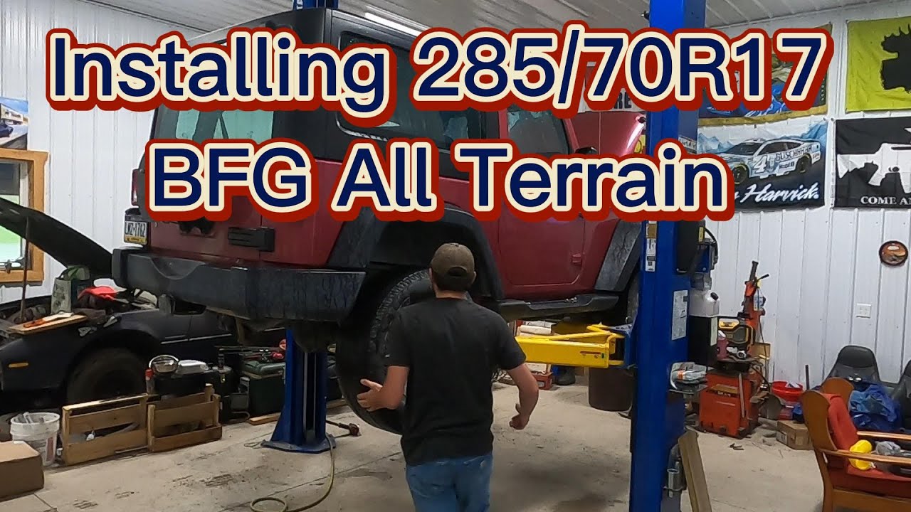 285/70R17 JEEP JK No Lift