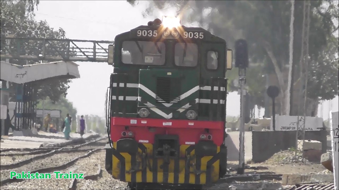 Pakistan Railway || Most Powerful 4500 HP GE ES43 Locomotive With Long Coal Hopper Train || Jhimpir
