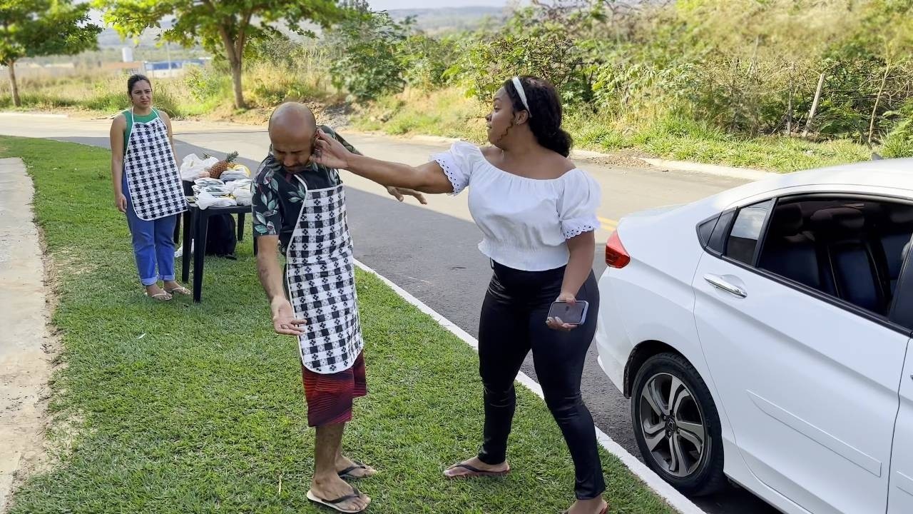Ela trocou seu Esposo Pobre por um Rico e se Deu Mal... Veja