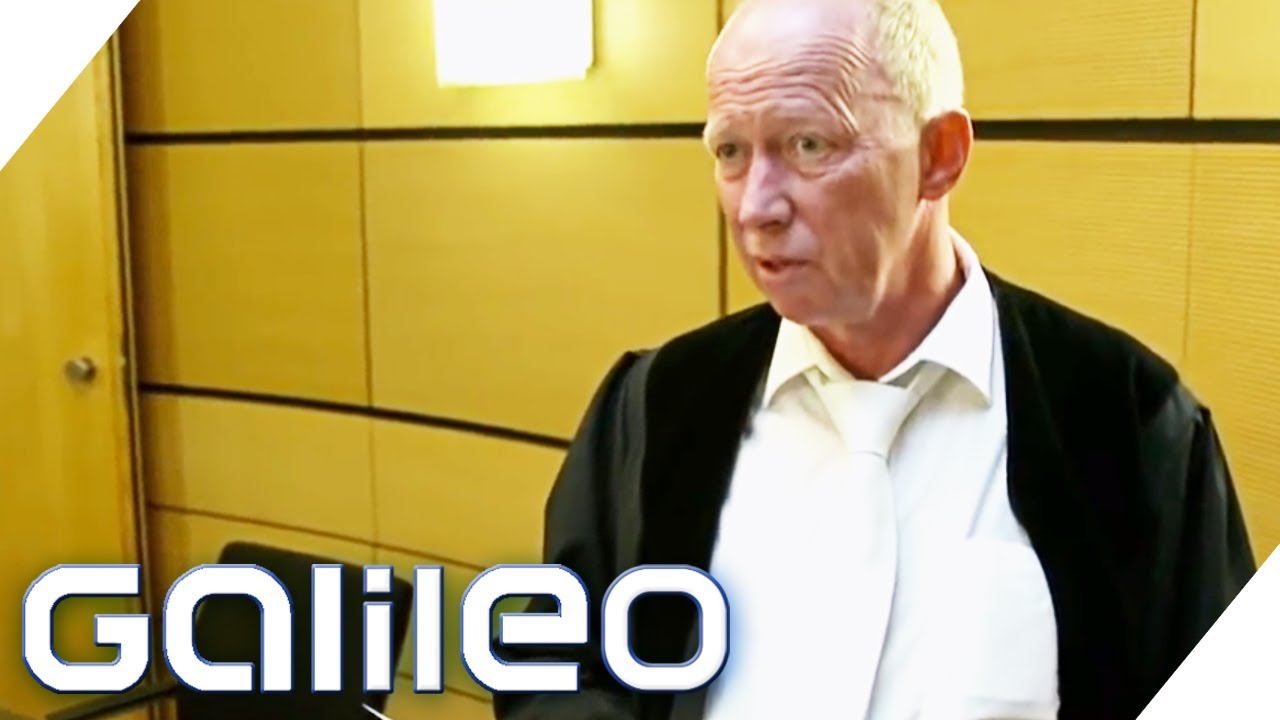 Was hältst du von Cannabis? 10 Fragen an einen Richter | Galileo | ProSieben