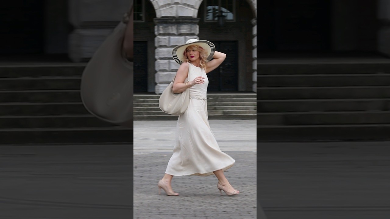 Linen summer dress - elegant with hat #ootd #dress #linen #howtostyle #shorts