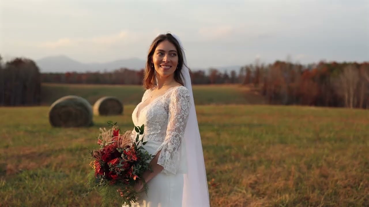 Cedar Oaks Wedding Venue | Fall Bedford, VA Wedding