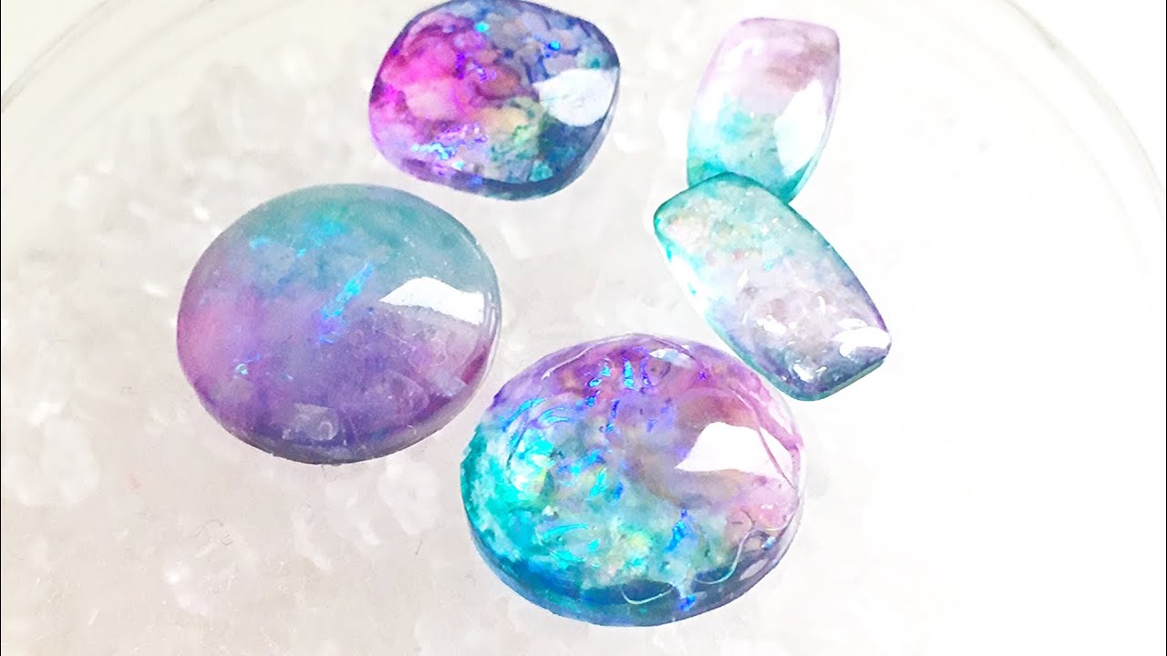 【UVレジン】簡単 後から着色☆やり直しもできる オーロラカラーキラキラレジン宝石パーツ