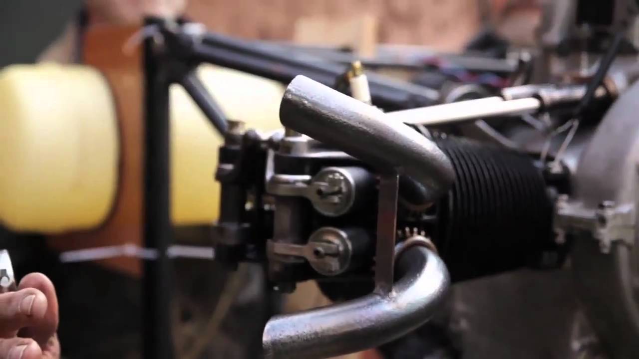 Klemm L20B der Motor läuft!