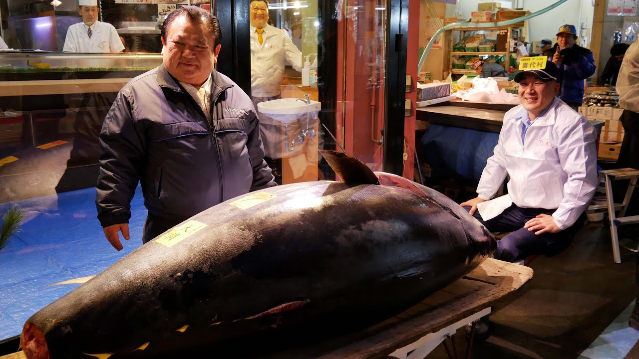 Noworoczna aukcja tuńczyka Tsukiji Japonia 2019 Sushi Zanmai / New Year's Tuna Auction Toyosu Tokyo