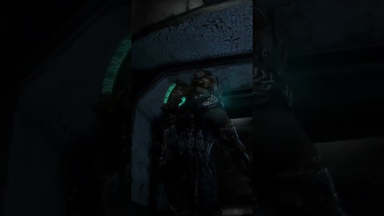 Necromorph IS TOUCHING ME! 