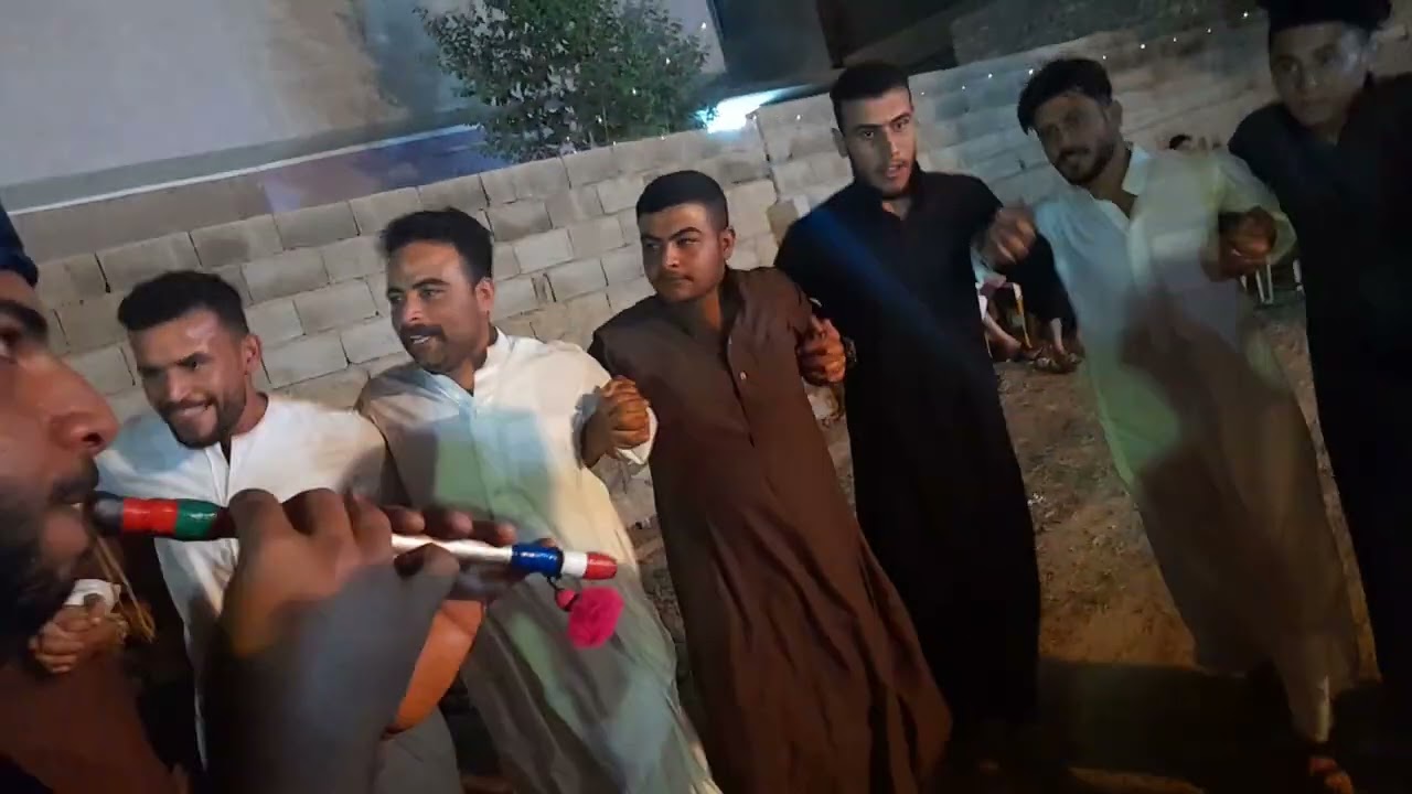 حديثه