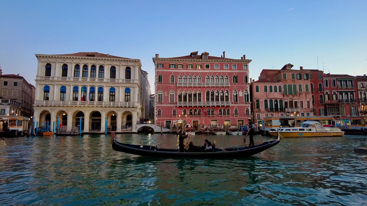 Christmas in Venice | Christmas Lights in Venice | Evening Walk
