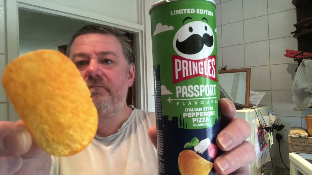 Marks Remarks: Pringles Italian Style Pepperoni Pizza Flavour Crisps Review