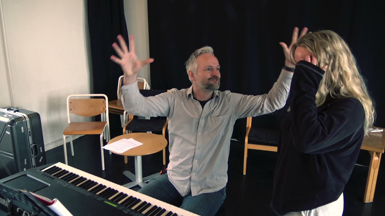 Vi er Scenekunsthøjskolen Snoghøj