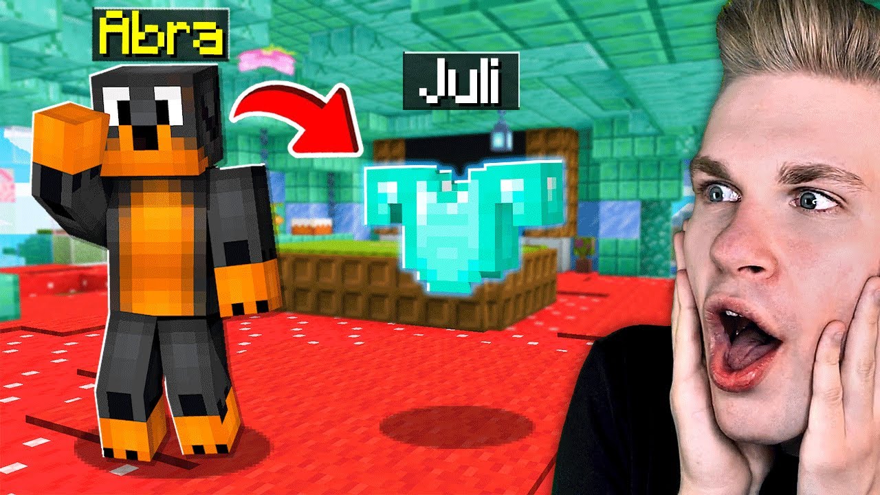 JULI MNIE ŚLEDZI ALE NIE WIE ŻE JĄ WIDZĘ w Minecraft! 😂 (beka)