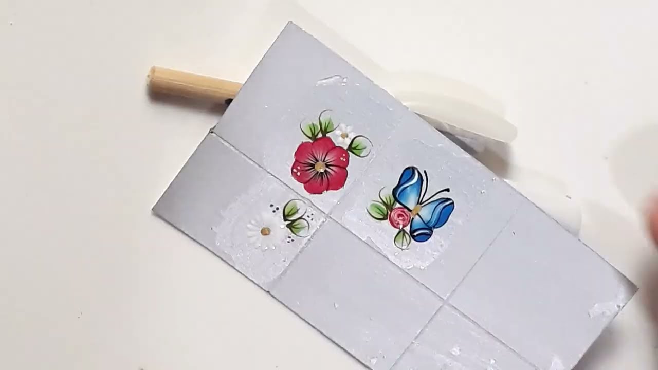 3 modelos de adesivo de unha de unha na caixa de creme de leite -  com passo a passo .