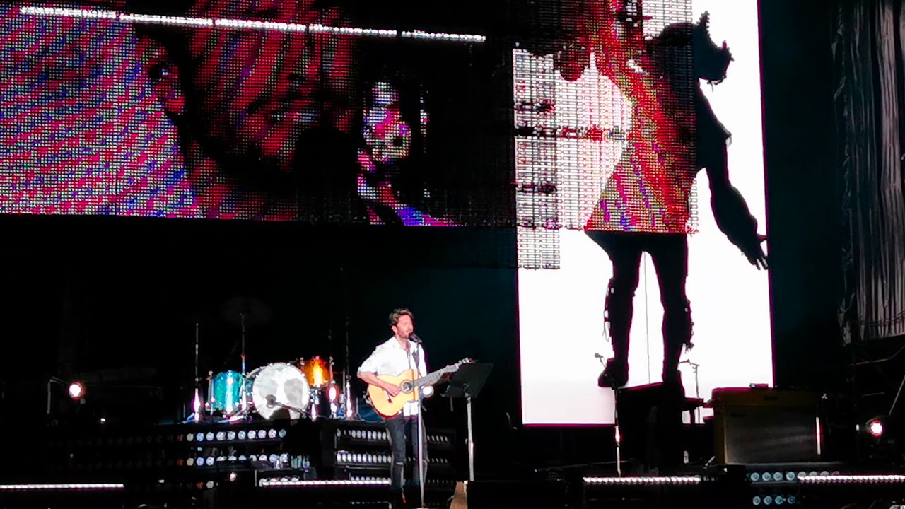 Manuel Carrasco homenajea a Juan Carlos Aragón, Cádiz Mayo 2019