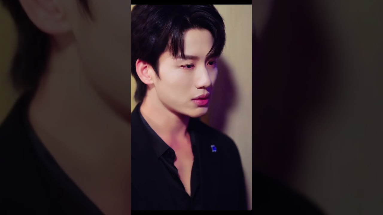 It feels great to be slapped by her...   #drama #chinesedrama #dailyepisode #romance #love #短剧 #李子杰