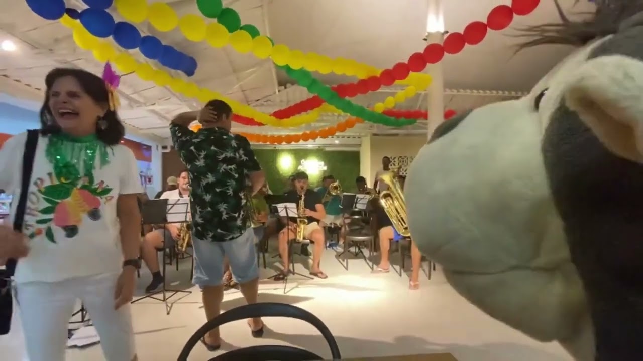 ENSAIO DO BLOCO SASSARICO NO CAPIM