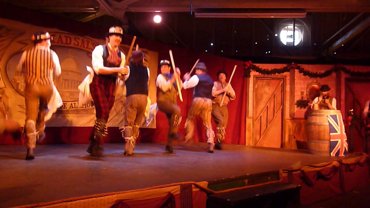Knuckles (Pipe & Bowl Morris, Dickens, 11/29/15)