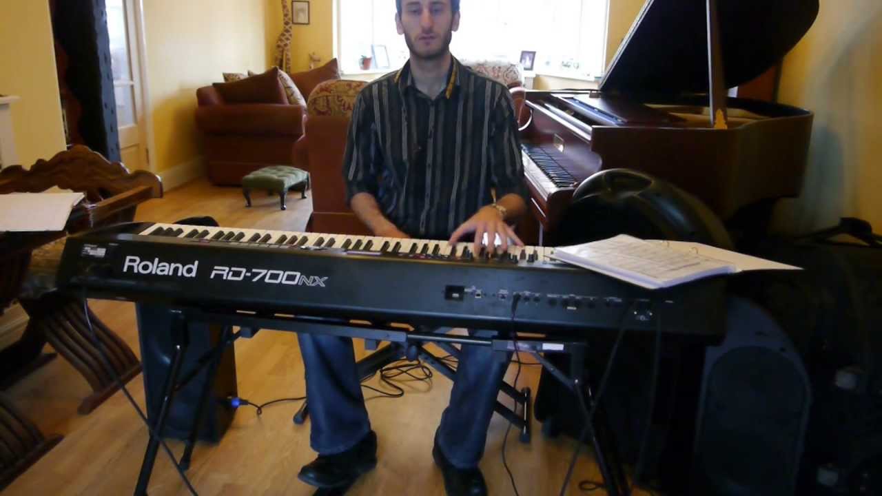 REVIEW and DEMO of Roland RD-700