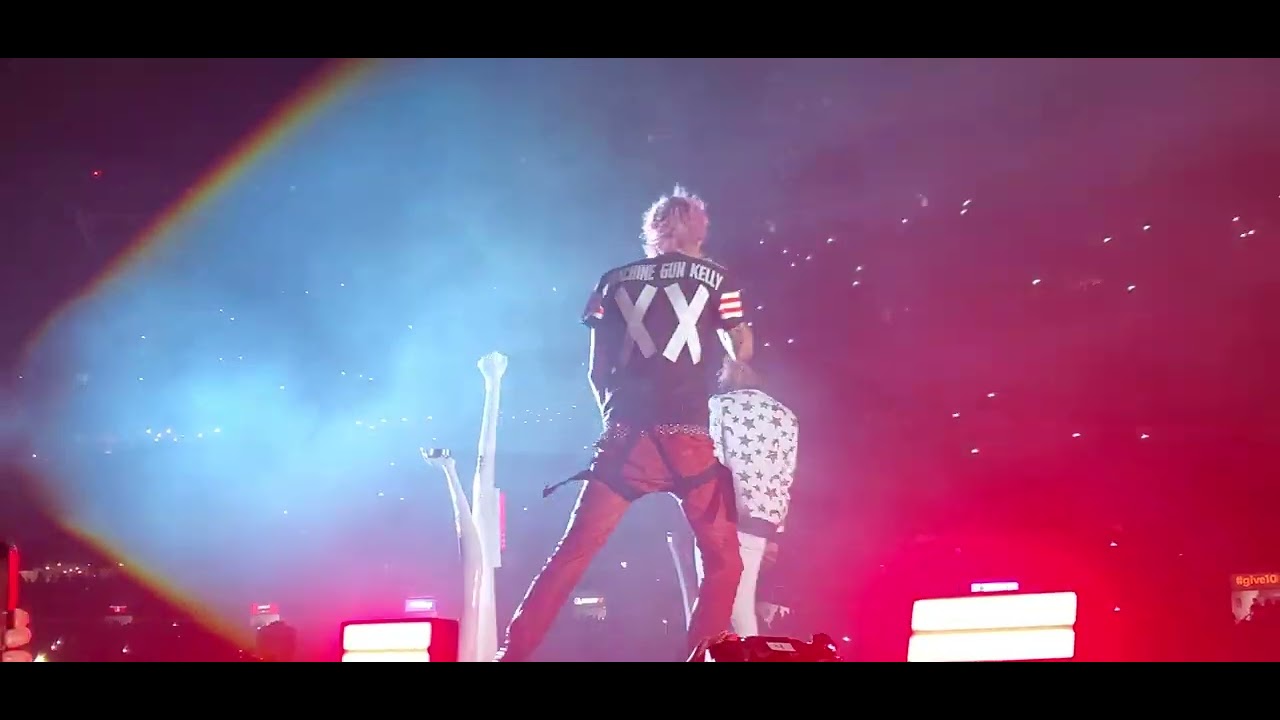 Machine Gun Kelly- TILL I DIE (ZIPLINE) MAINSTREAM SELLOUT TOUR Cleveland OH 08/13/2022