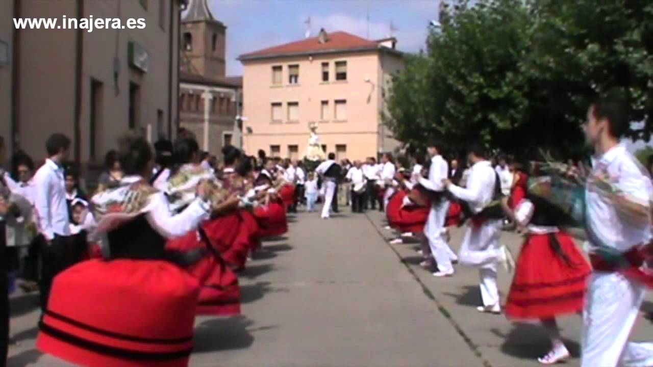 Baños de Río Tobía - Procesión en honor a Nuestra Señora La Virgen de Los Parrales