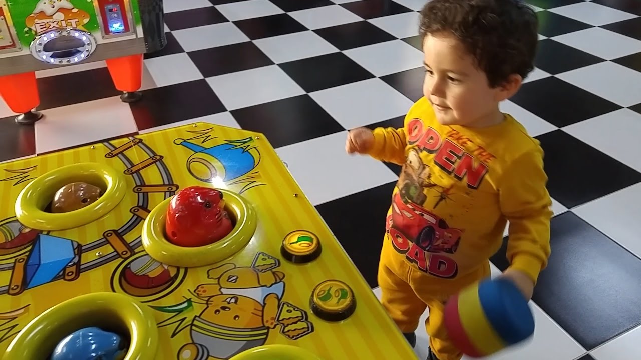 SİNCAPLARI VURDUK!!!YUSUF ŞİMŞEK MCQUEEN'e BİNDİ,EĞLENCE MERKEZİNE GİTTİK,Eğlenceli Çocuk Videosu.