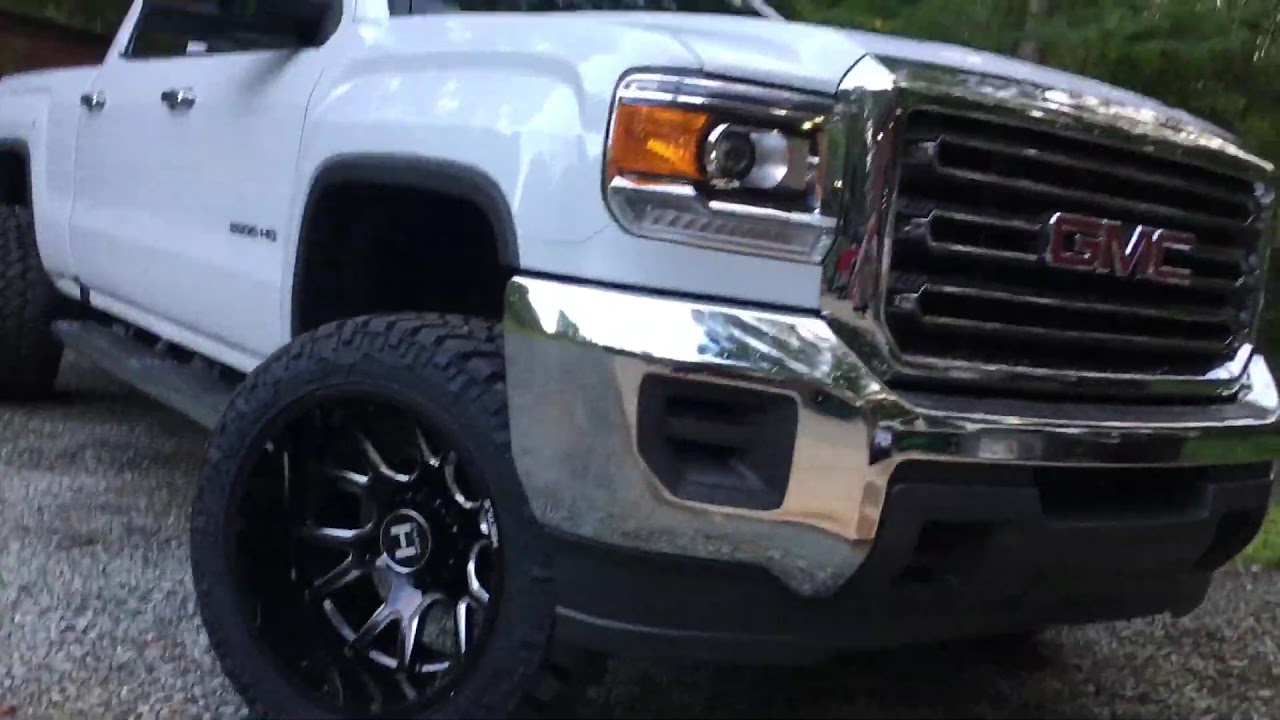 2017 GMC Sierra Silverado on 22x14&rsquo;s