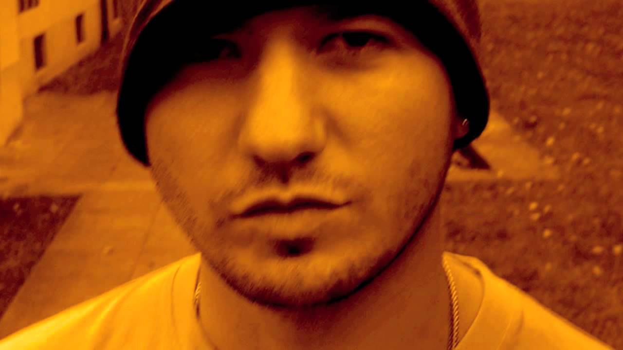 Cyanide - Miza Mrapa Veshit ft. B52