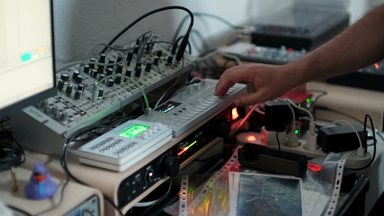 Proste, ale skuteczne (Analog Four, Teenage Engineering Sidekick i OP-1)
