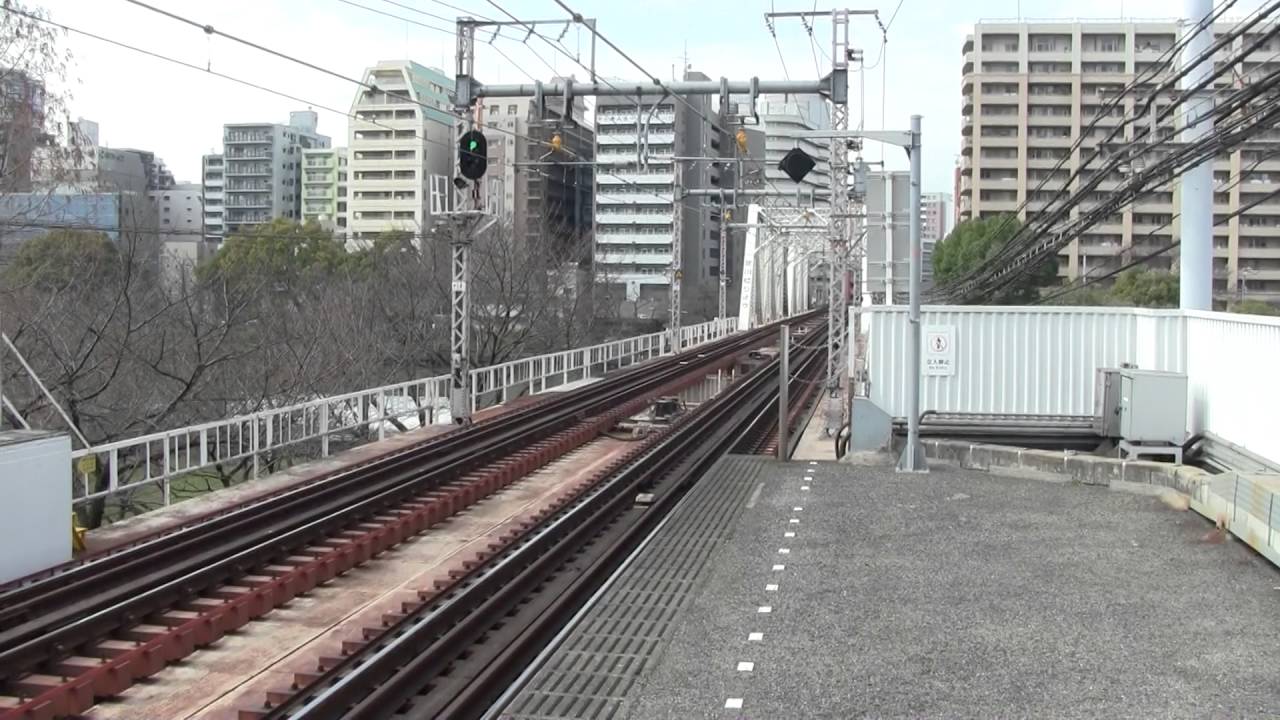 JR 201-141 & JR 221-043 in Sakuranomiya Station [Osaka Loop Line]