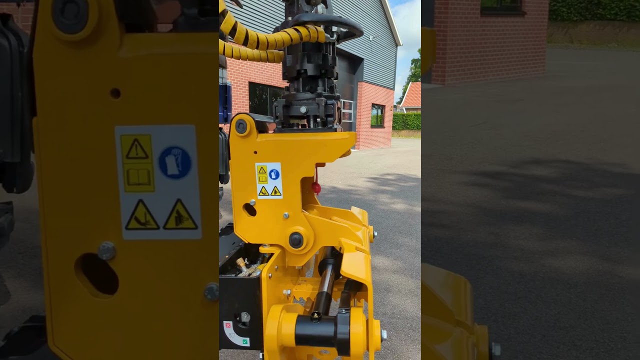 Brand new GMT050 #grapplesaw on a MAN truck with Epsilon E160L forestry crane