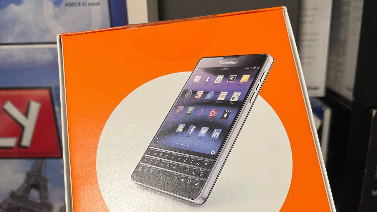 Mở hộp BlackBerry PassPort AT&T