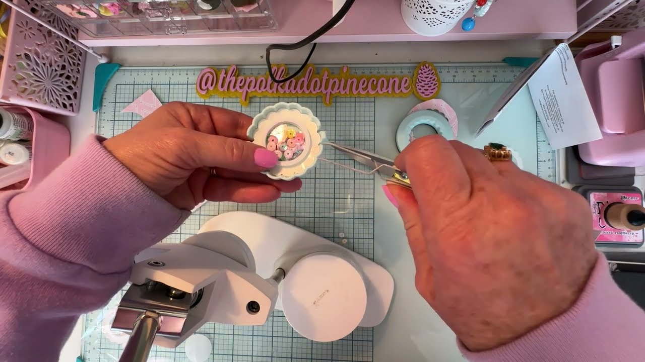 Button press tutorial/puffy sticker and shaker sticker how to.