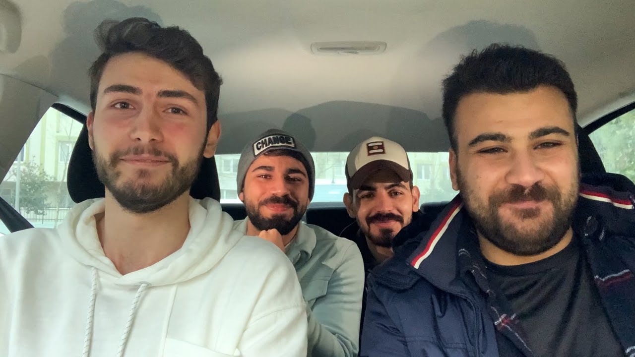 أول واحد يضحك يدفع الفاتورة ! 😂