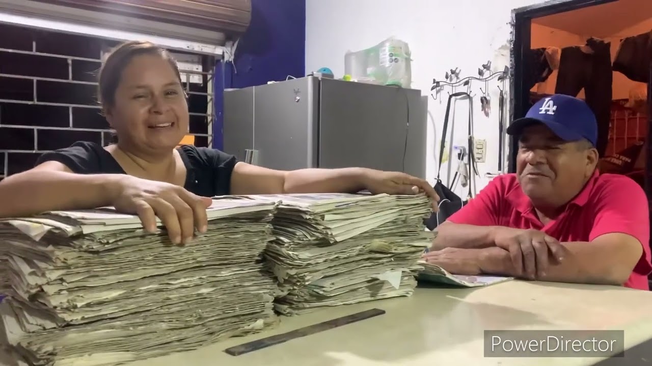 Cómo preparar engrudo para las piñatas empezamos la elaboración de piñatas@el_garcia_y_La_Chaparrita(tutorial)#viral