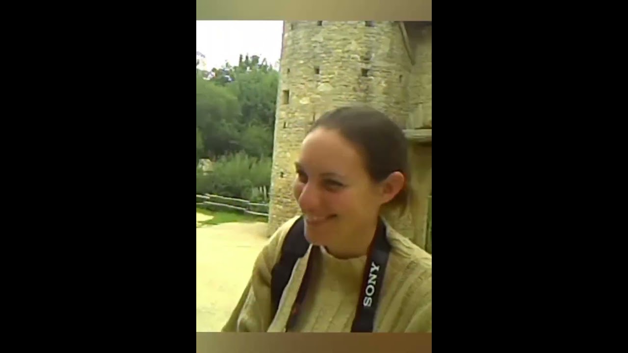 (Le Puy du fou a travers le temps) Poupoune, Petit cœur et Poulette en Vendée .
