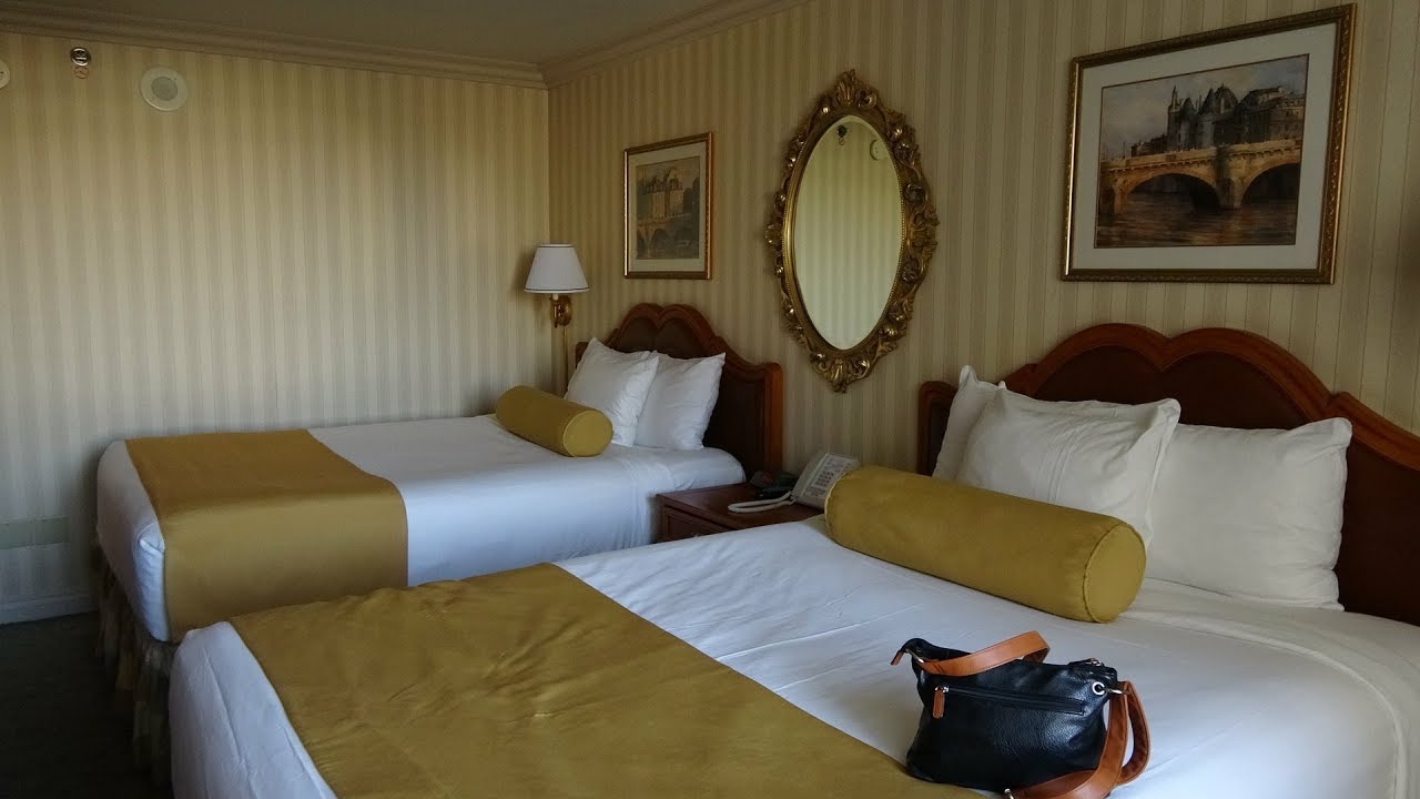 Hotel Room Tour: Paris Las Vegas - Room 459
