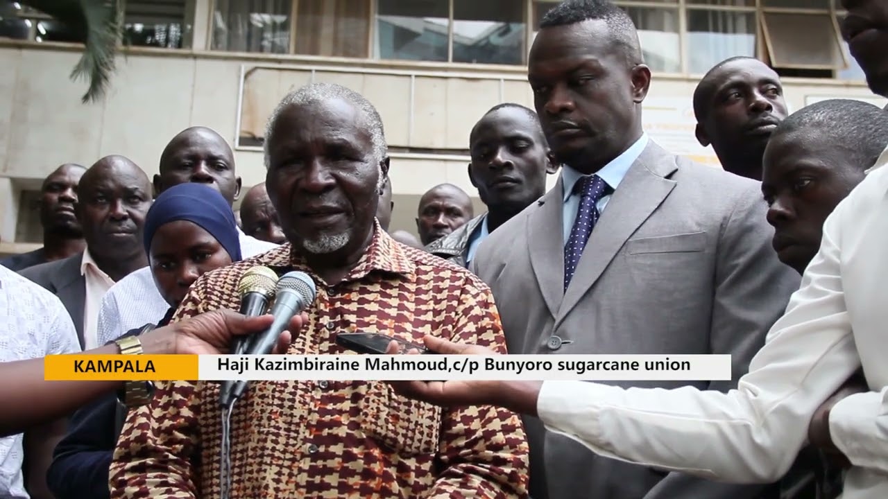 SUGARCANE FARMERS PROTEST AT MINISTRY OF TRADE DEMANDING SOLUTION TO STRUGGLES