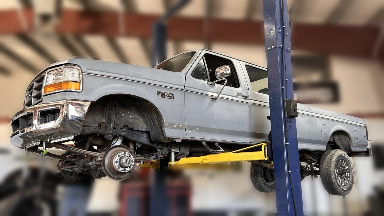 Our First Time Using Our 12K Challenger Lift & Starting A New 05+ OBS Axle Swap
