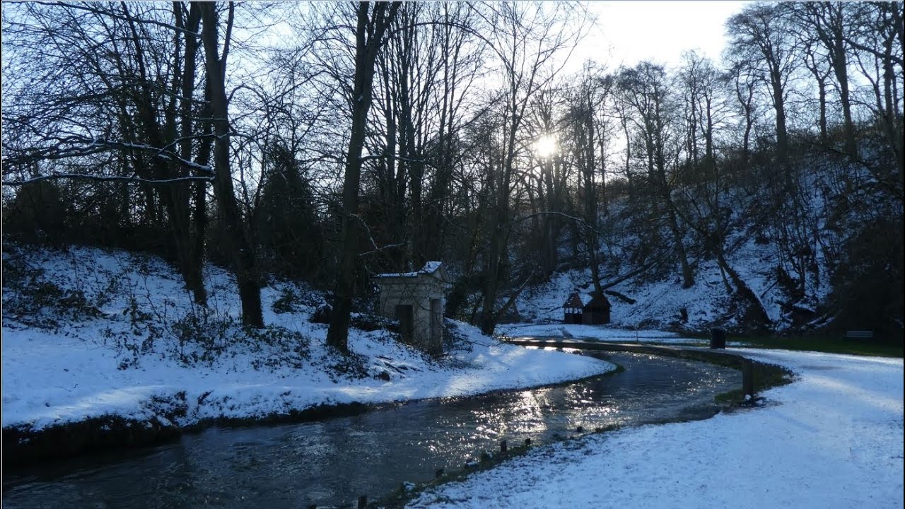Snowy Walk Through Westgate Fields and Hubbard's Hills Louth on 11th February 2021 - 4K