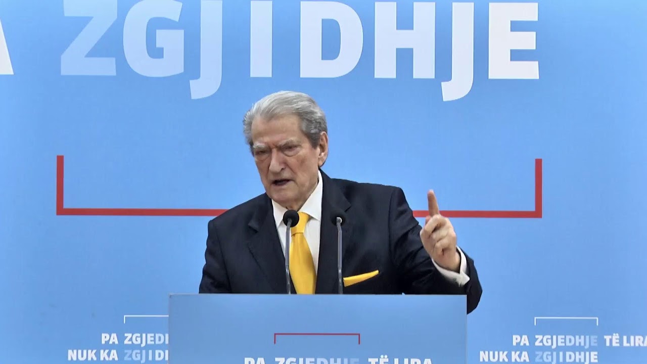 Kryetari i PD, Prof. Dr. Sali Berisha konferencë me gazetarët salla 