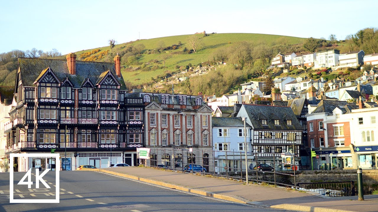 A sunrise walking tour around the historic town of Dartmouth | 4K
