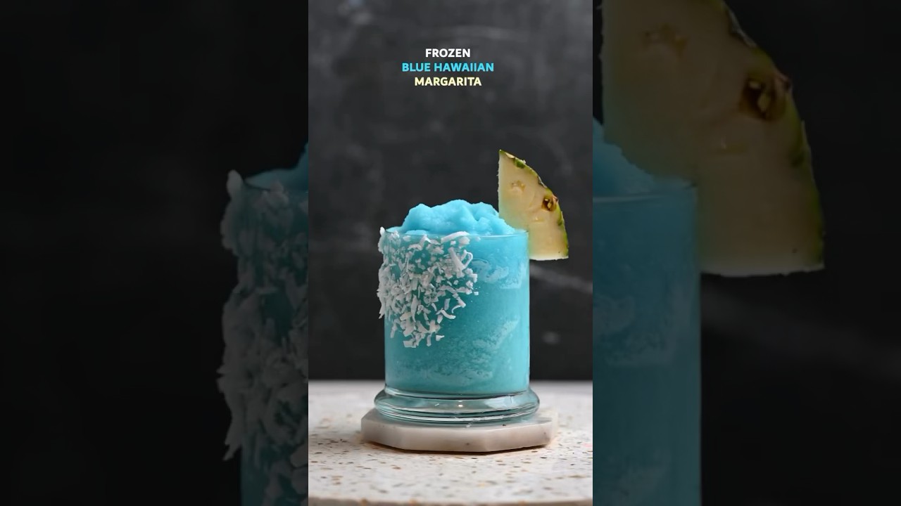 Blue Hawaiian cocktail 🍹                                  