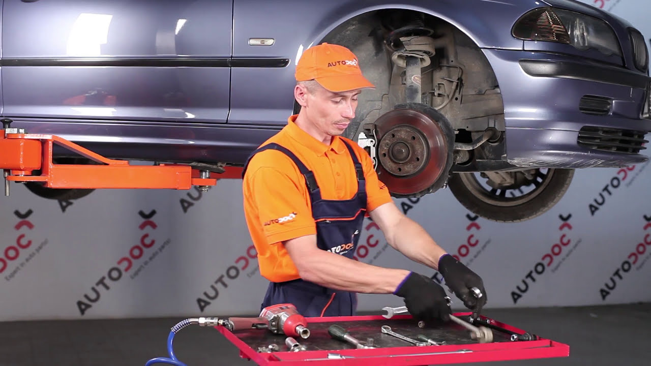 Comment remplacer une biellette de barre stabilisatrice sur BMW E46 [TUTORIEL AUTODOC]